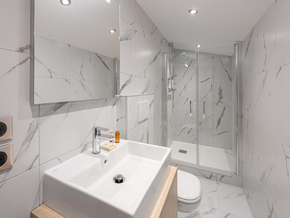 Appartement rénové au cœur de Courchevel 1850 pour 6 pers. - Chambres d'hôtes Courchevel 1550