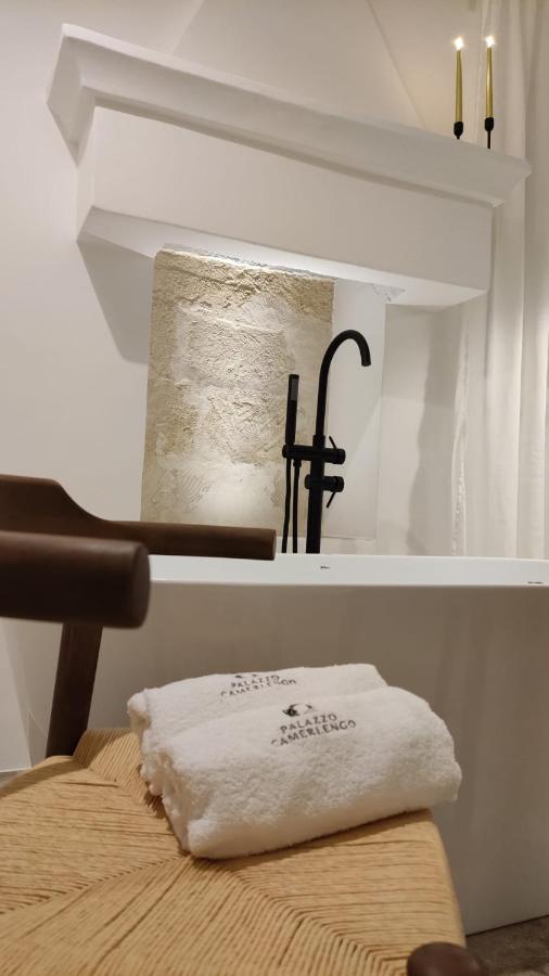 Doppelzimmer mit Whirlpool-Badewanne