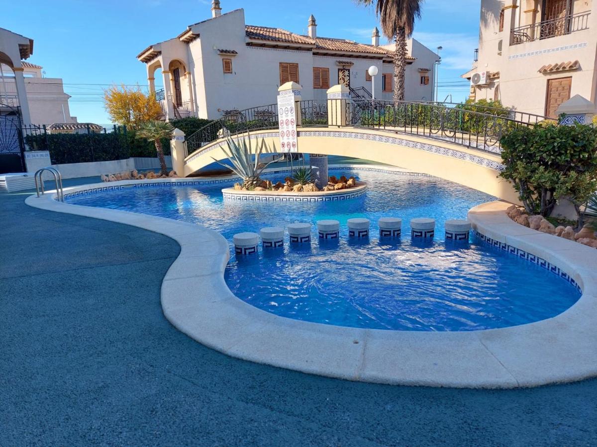 Casa Chloe, Alquiler Vacacional, urbanización Privada - B&B Torrevieja