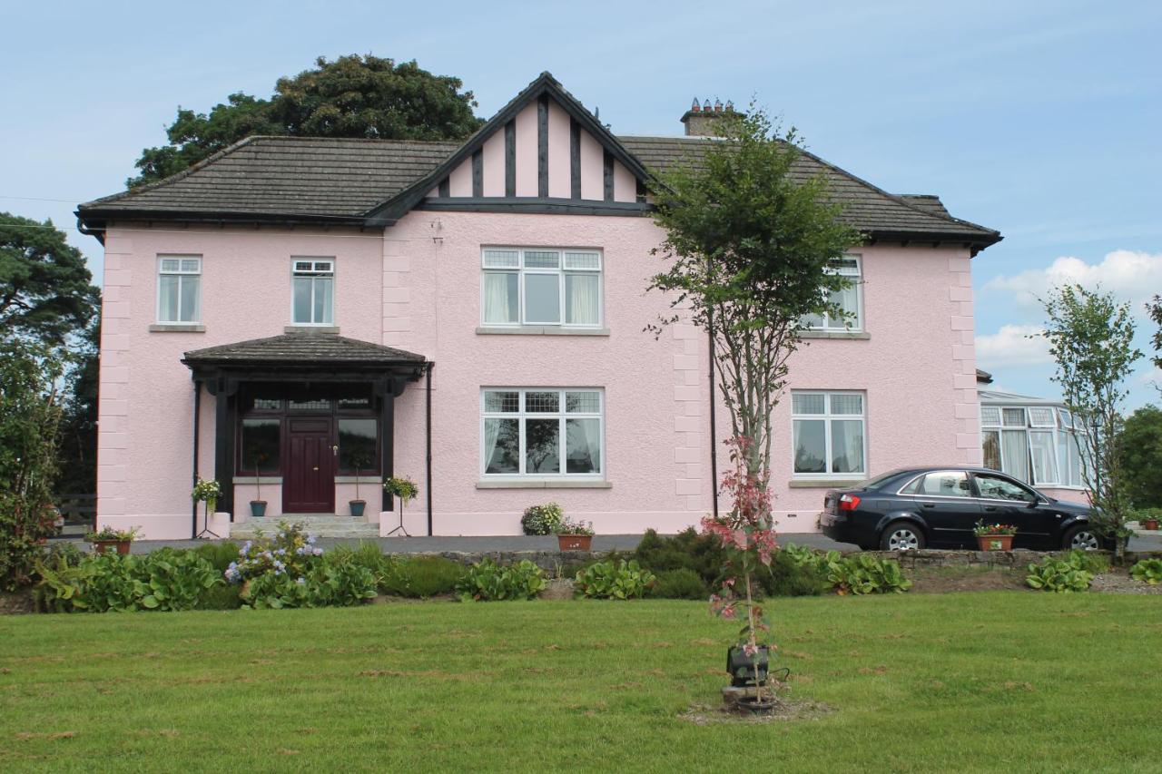 B&B Ballinamore - Riversdale Farm B&B - Bed and Breakfast Ballinamore