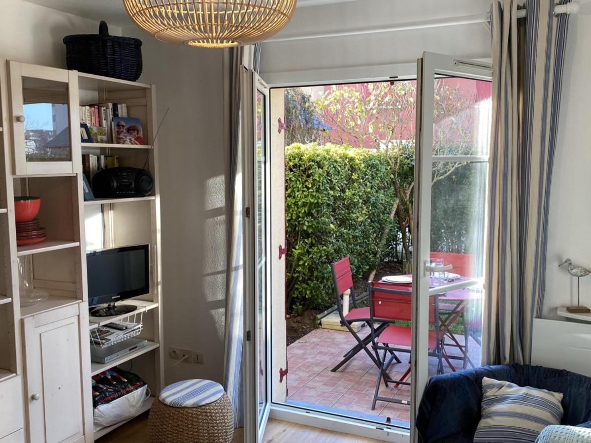 Charmant Cottage avec Jardin à Deux Pas du Port - Dives-sur-Mer - FR-1-487-279 - Chambres d'hôtes Dives-sur-Mer