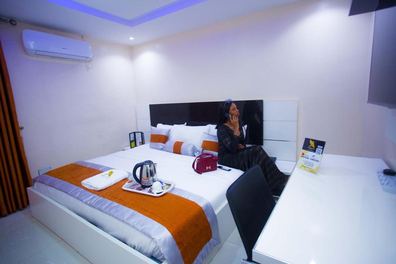 B&B Ikeja - Appleville Suites - Bed and Breakfast Ikeja