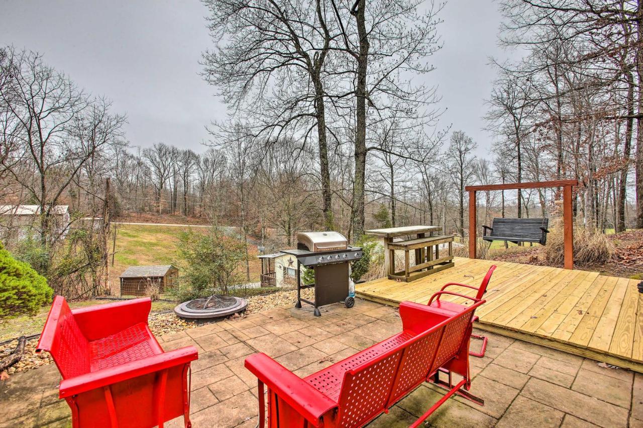 Albany Home Less Than 1 Mi to Dale Hollow Lake! - B&B