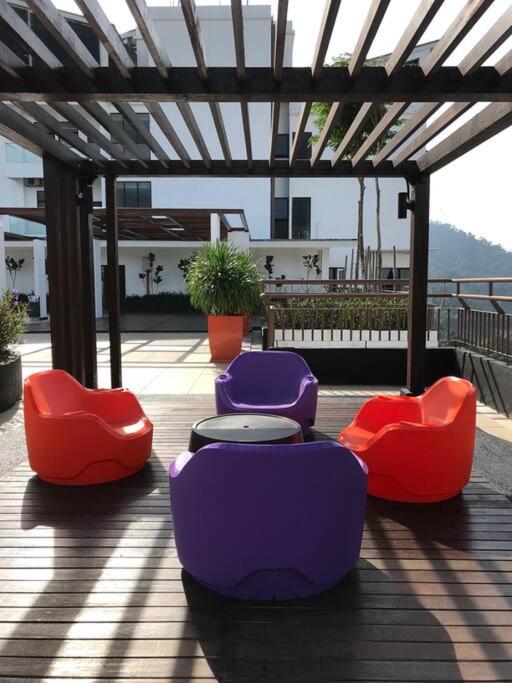 COMFY 3 BEDROOM APARTMENT WITH FREE WIFI (11 PAX) MIDHILLS GENTING HIGHLAND - B&B Genting Highlands