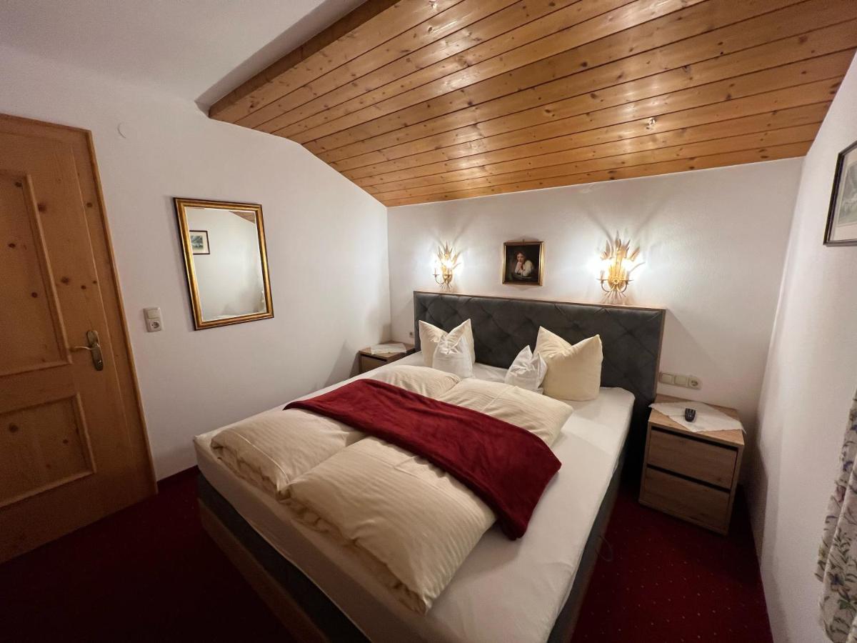 One-Bedroom Apartment with Balcony (2 Adults)