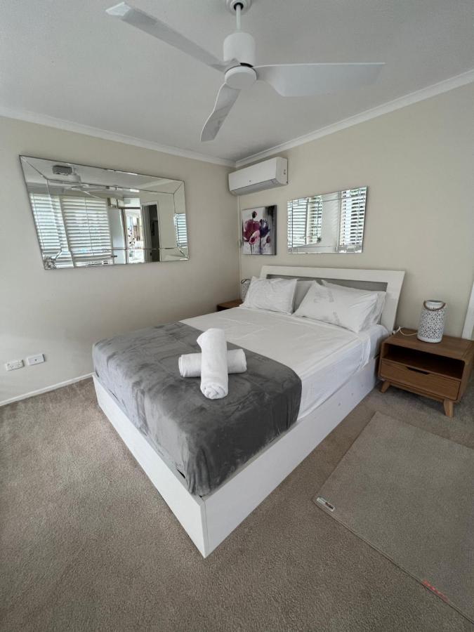 Three Bedroom Absolute Beachfront Apartment