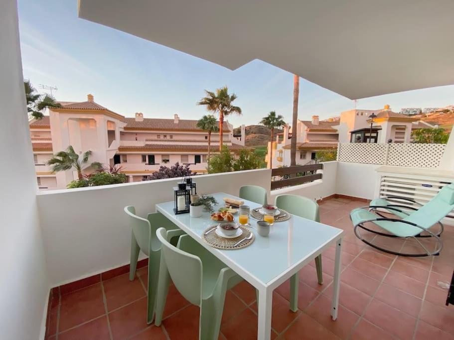 Wonderful appartement on golf site near Marbella - B&B
