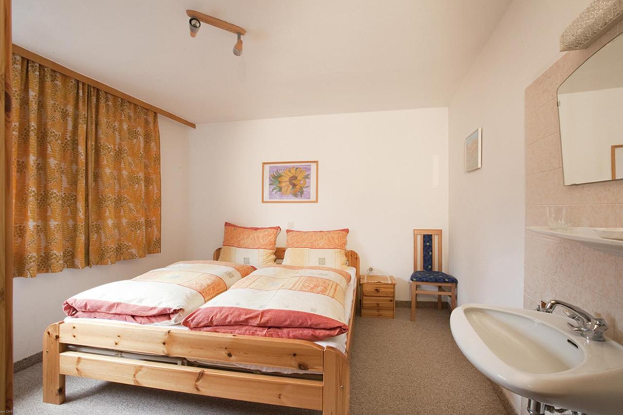Comfort Two-Bedroom Apartment with Balcony