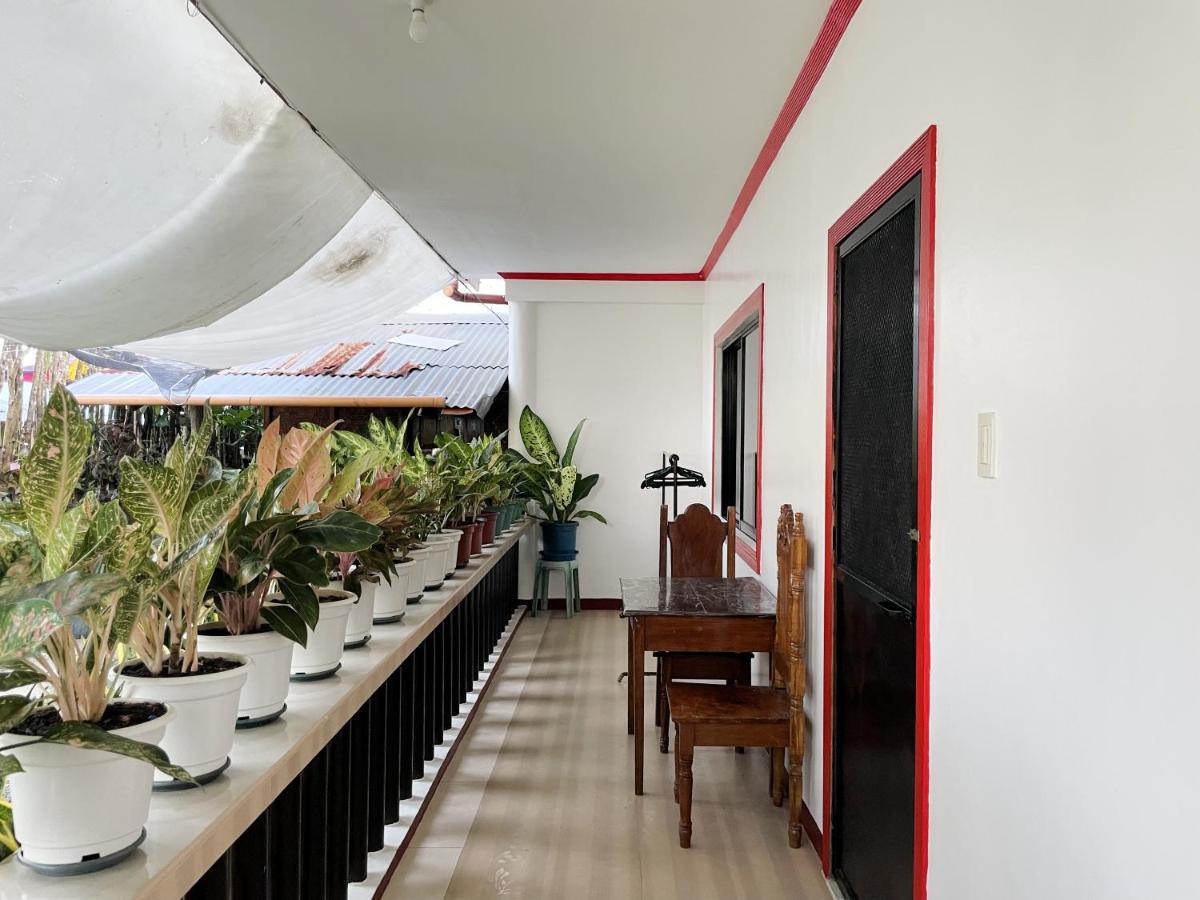 Lara's Guesthouse Siargao - B&B Cabuntog