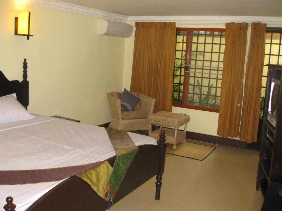 Standard King Room