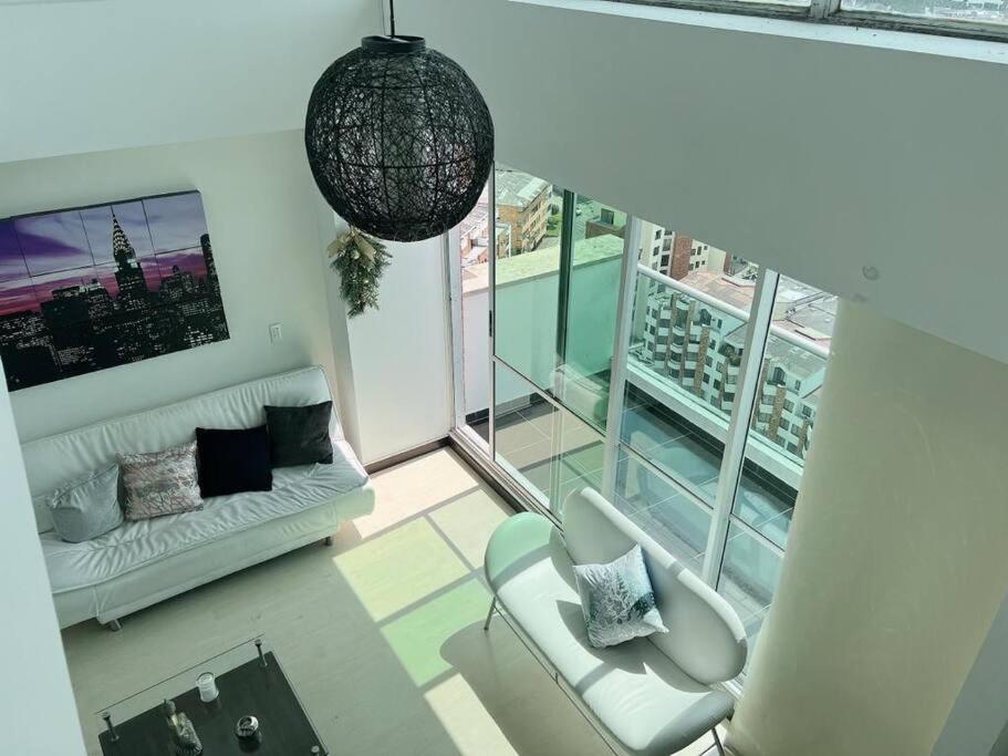 Beautiful 1 Br Loft Apartment - B&B