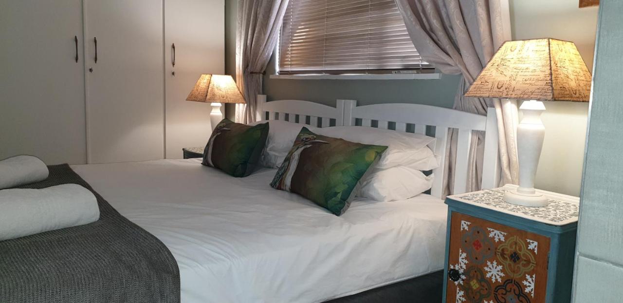 Chambre Double ou Lits Jumeaux avec Salle de Bains Privative