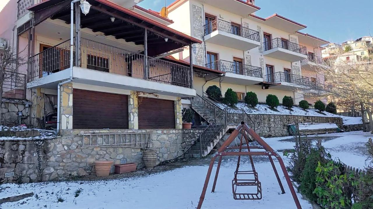 B&B Thrapsími - Ξενώνας Μενελαΐς - Menelais Apartments - Bed and Breakfast Thrapsími