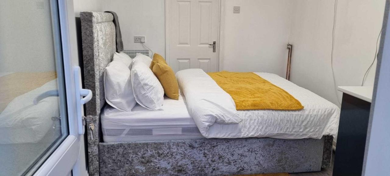 B&B Luton - 1 bed studio - Bed and Breakfast Luton