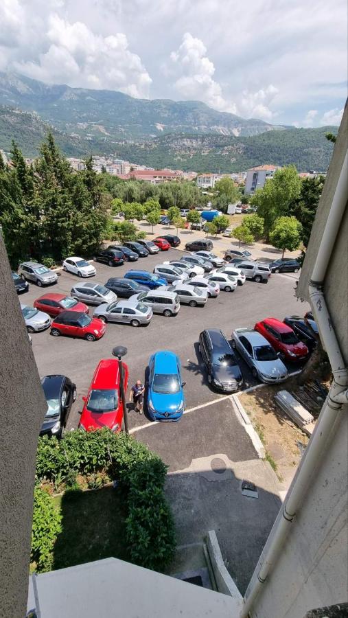 Top lokacija + Besplatan parking - B&B Budva