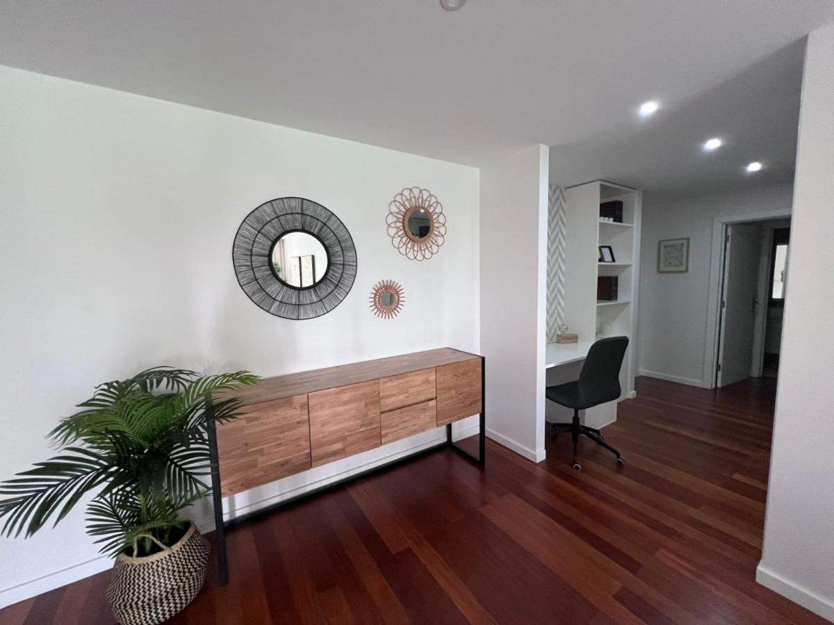 Cristinas 2 Bedroom Apartment Caniço - B&B Caniço