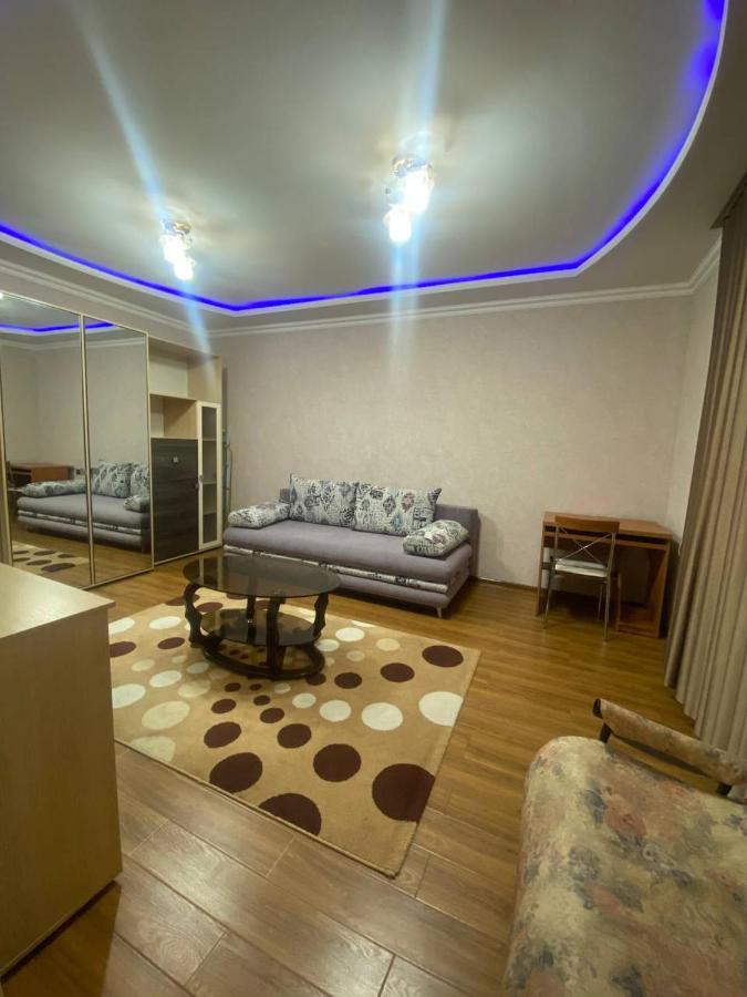 Комфортная 1-комнатная квартира в центре Ташкента - Ferienwohnung
