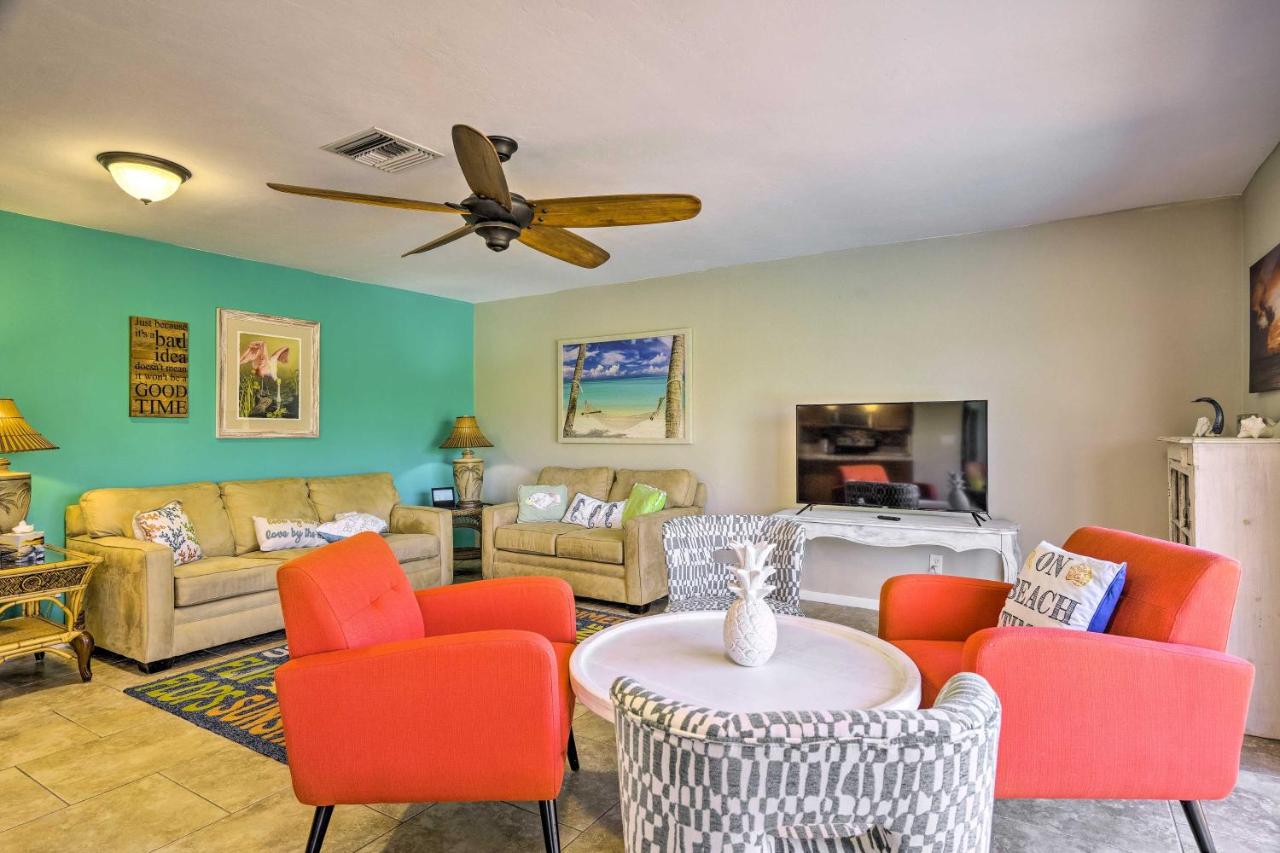 B&B North Fort Myers - Pet-Friendly Fort Myers Home with Heated Pool! - Bed and Breakfast North Fort Myers