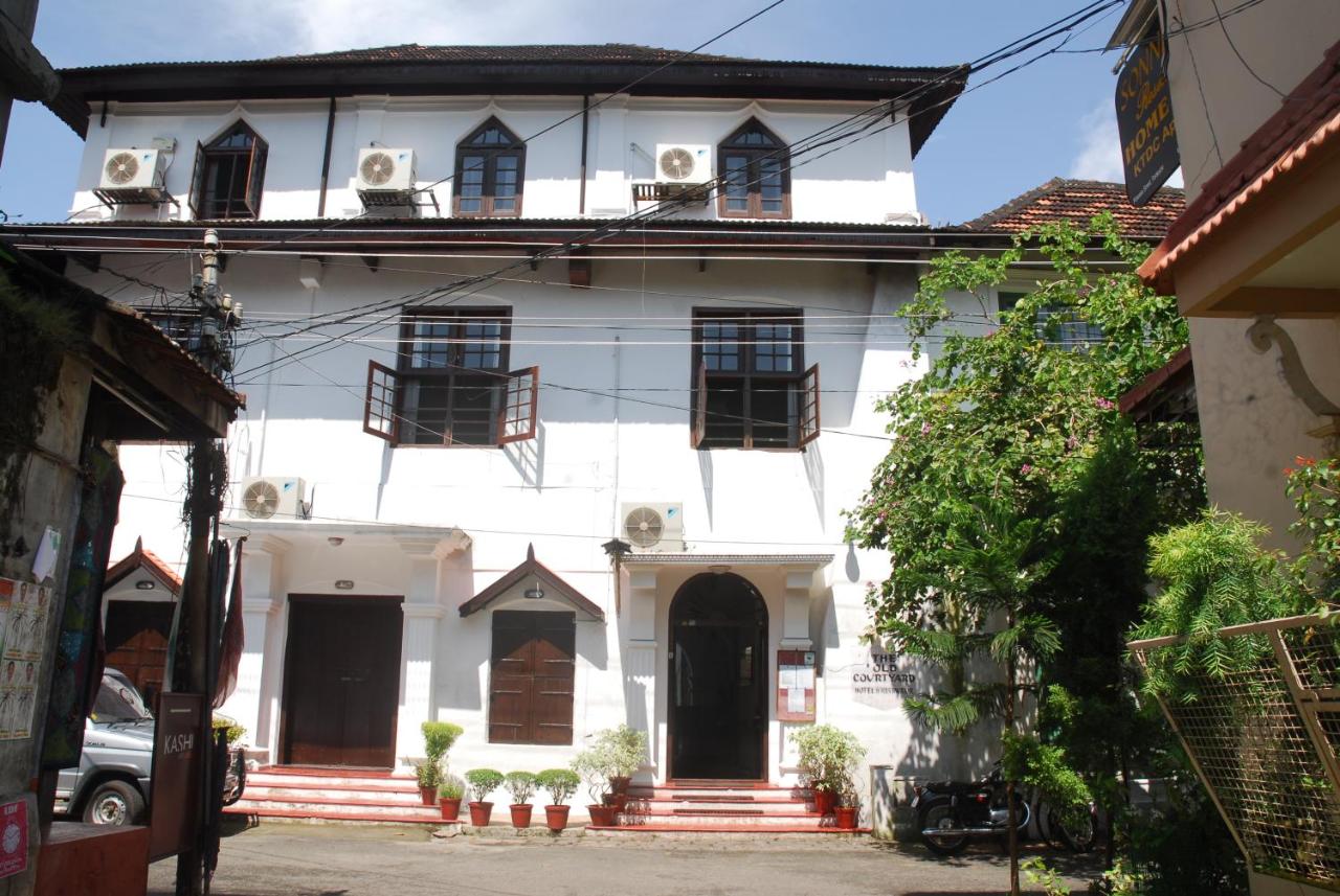 B&B Cochin - Old Courtyard Hotel - Bed and Breakfast Cochin