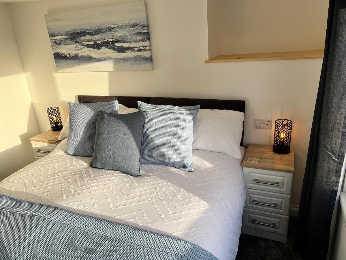 Deluxe King Suite - Adults Only