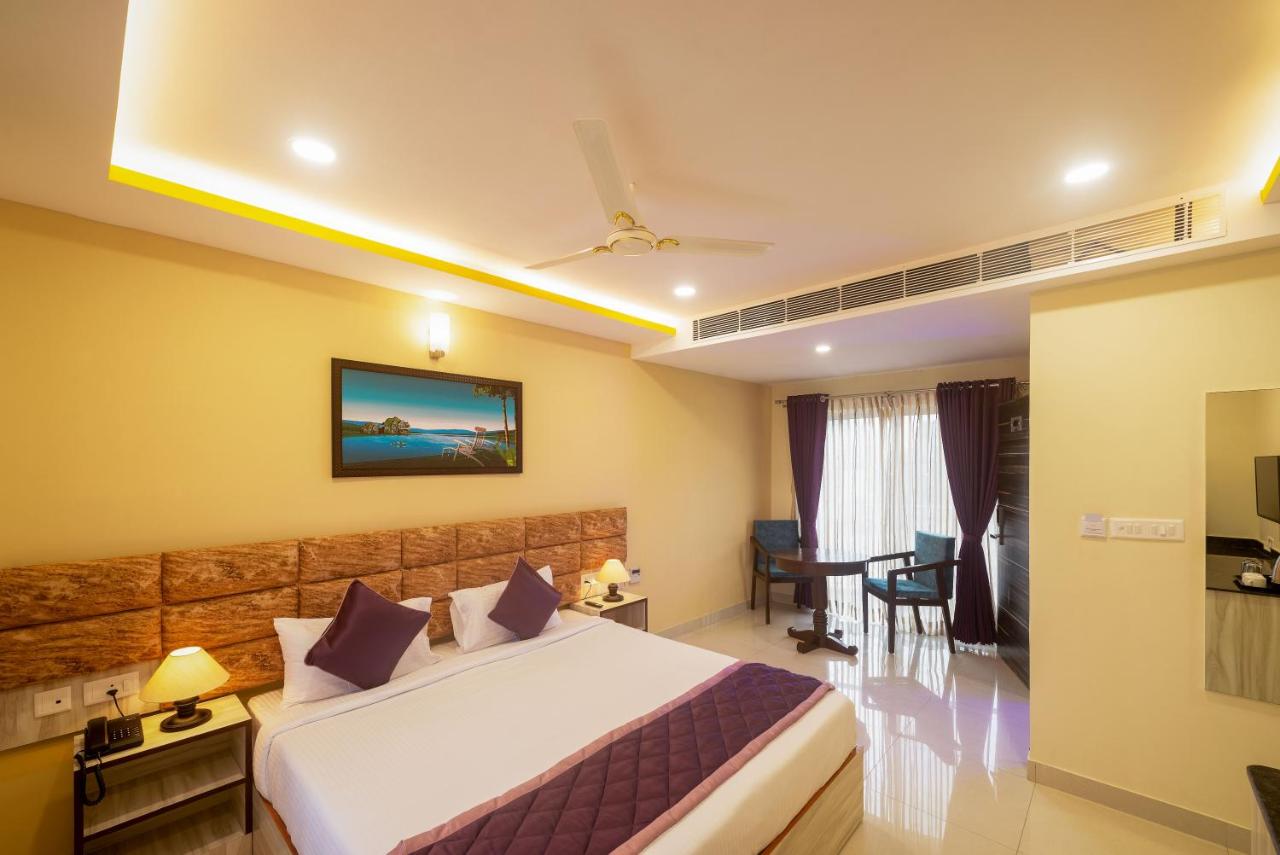 B&B Bangalore - Zenith Hotels Hebbal Bangalore - Bed and Breakfast Bangalore