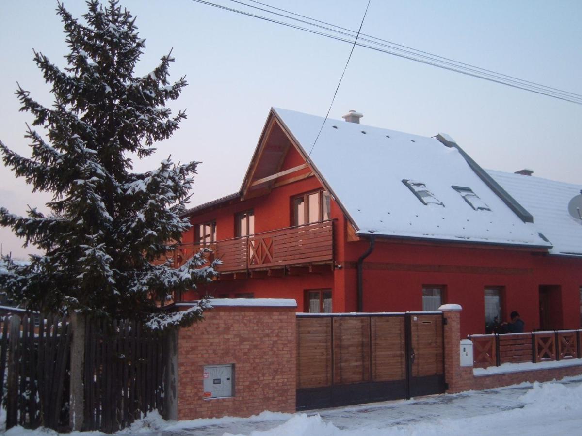 Apartman U Adamov - B&B