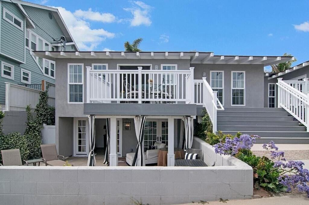 B&B Carlsbad - Remodeled Beach Bungalow, Block to the Beach - Bed and Breakfast Carlsbad