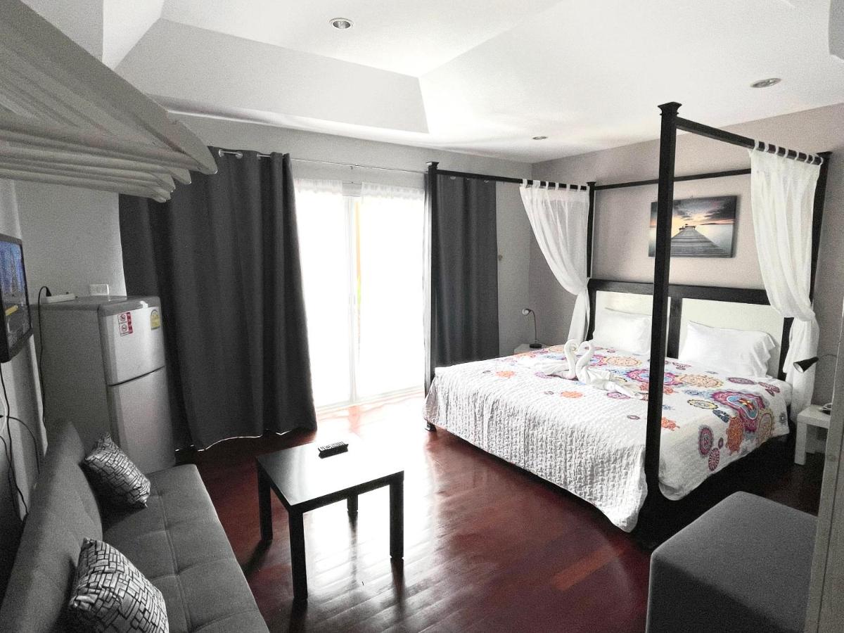 King Room with Pool View