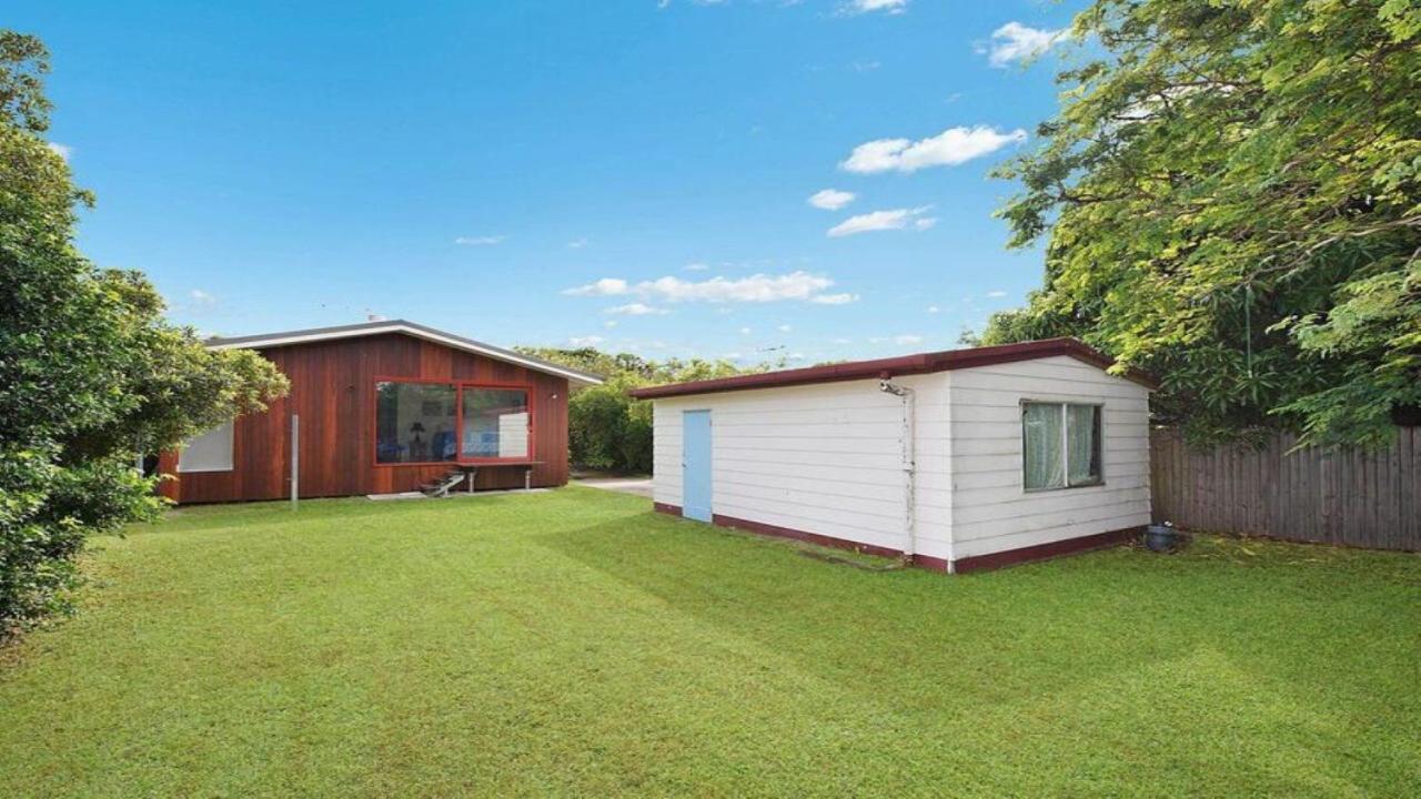 46 Gothic Parade Currimundi QLD - B&B Kawana Waters