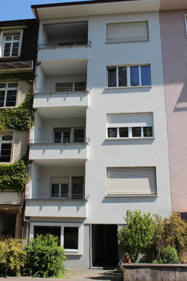 Swiss Star Basel Schweizergasse - Self Check-In - Chambres d’hôtes