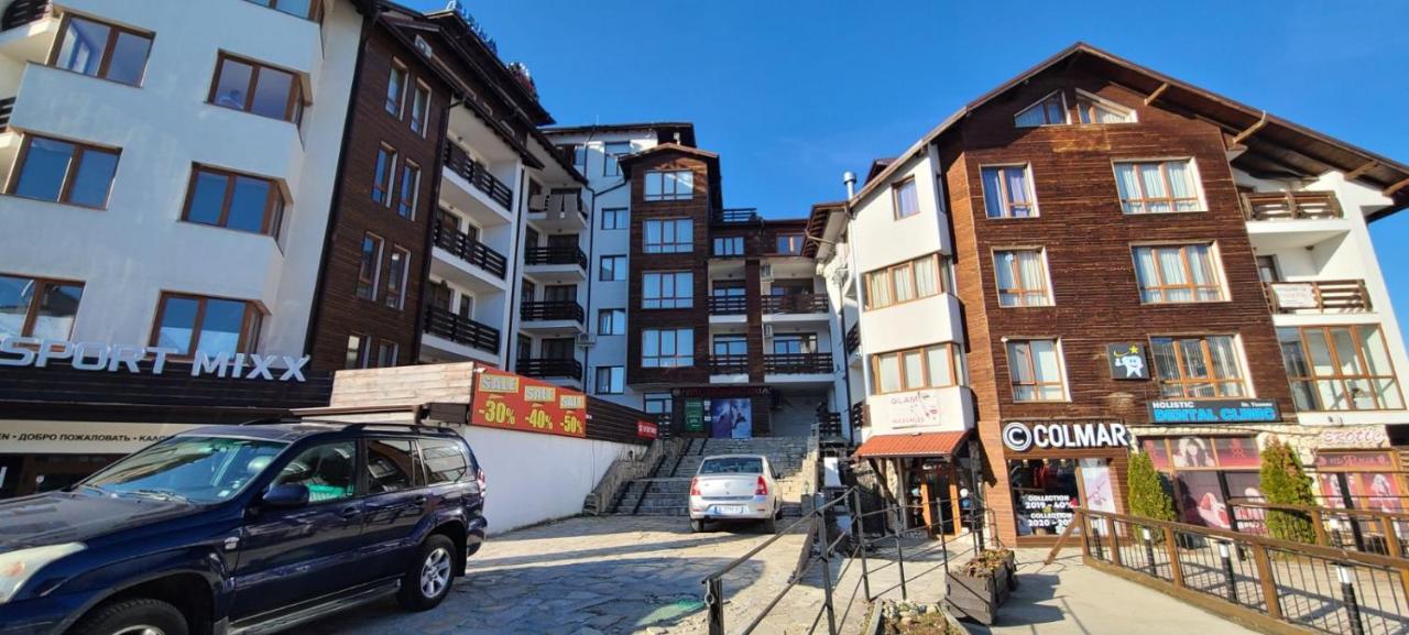 Modern & Cozy 2BD Apartment with Mountain View - B&B