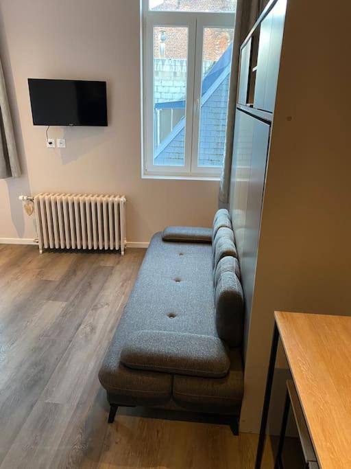 Cambrai splendide studio au calme - Bed and Breakfast
