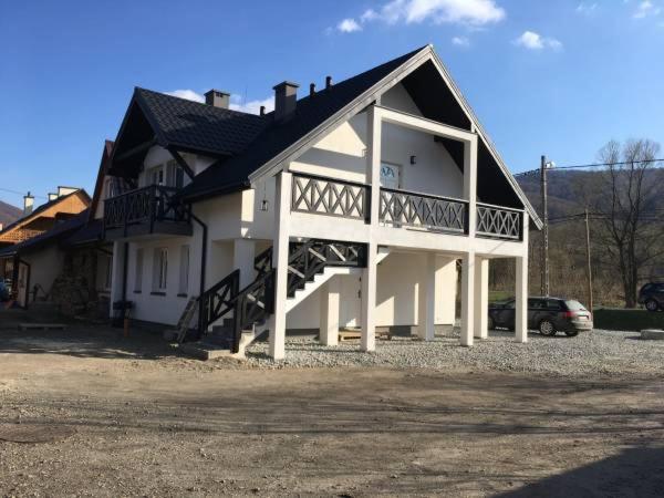 Cztery Pokoje Wetlina - B&B