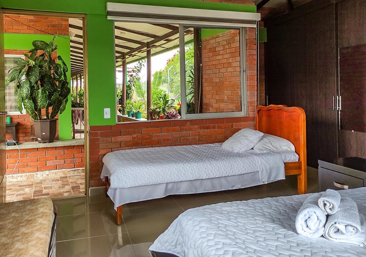 Deluxe Kamer (2 Volwassenen + 1 Kind)