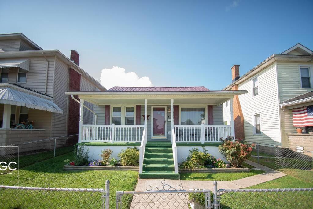 WV Bohemian Bungalow - B&B