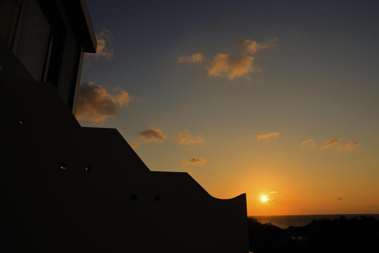 Deluxe tweepersoonskamer met balkon en uitzicht op zee