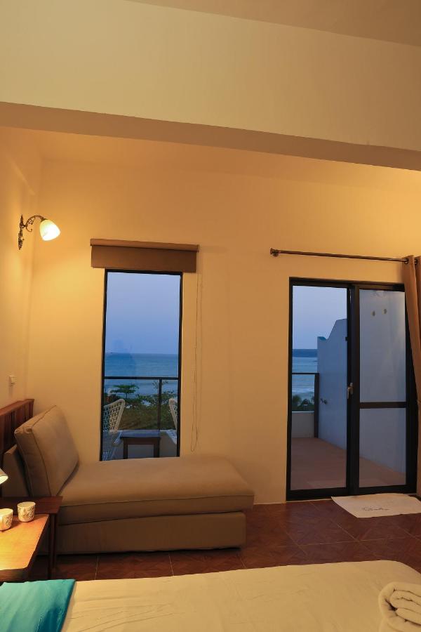 Deluxe Double Room with Balcony and Sea View