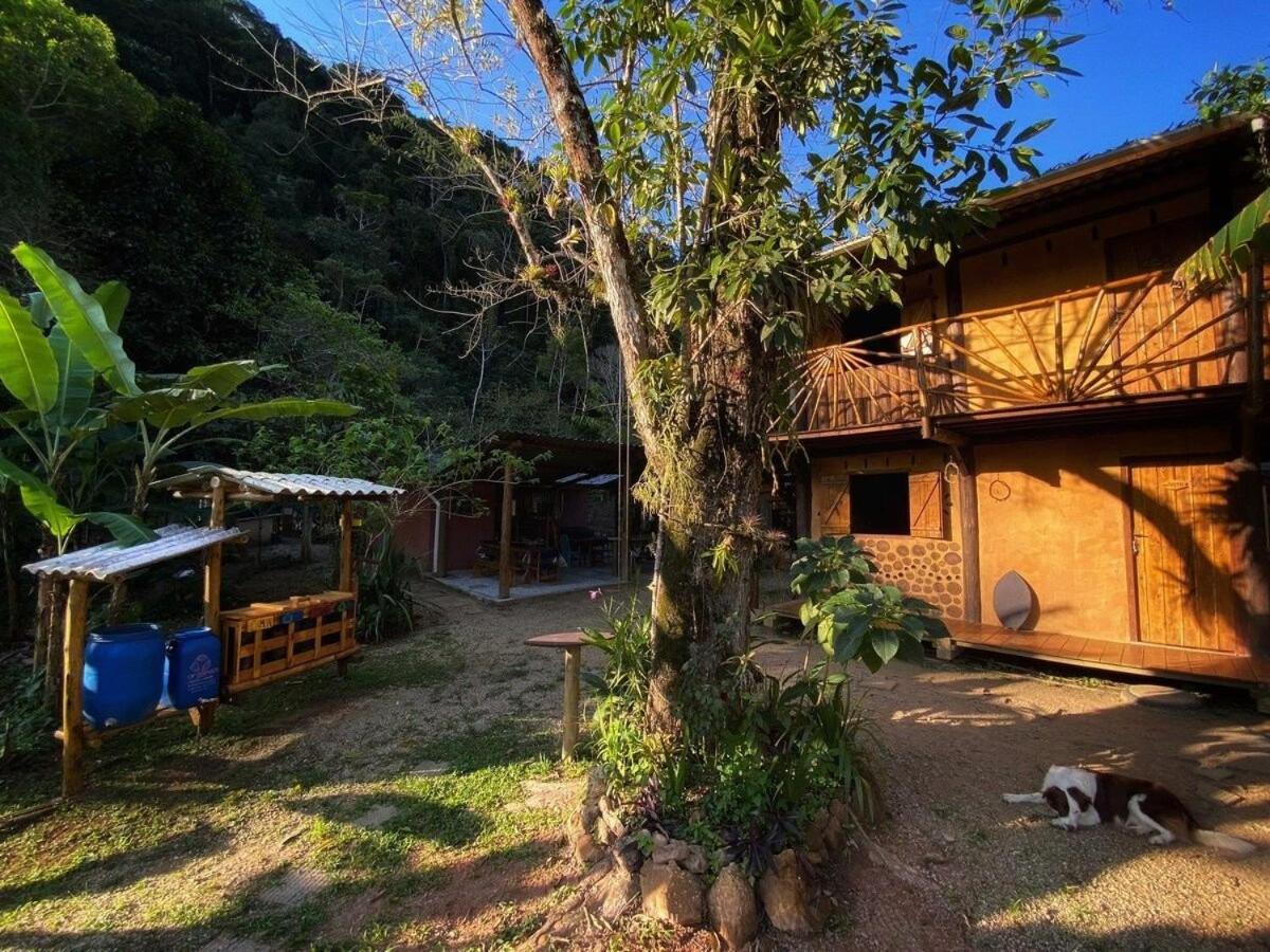 Cambuca Surf Skate - B&B Ubatuba