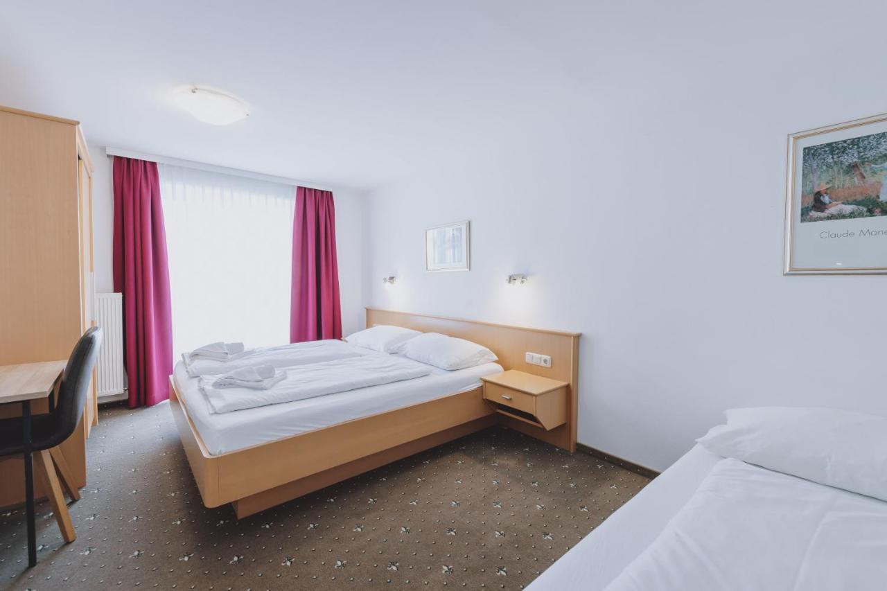 Apartment mit Balkon