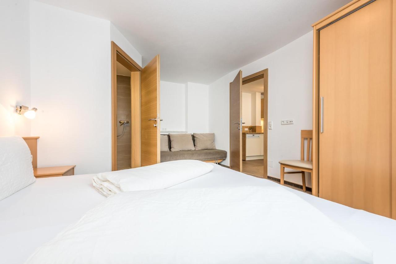 Appartamento con 2 Camere da Letto e Balcone