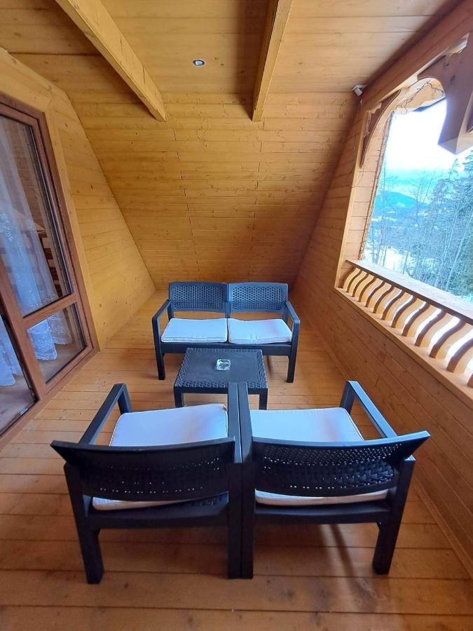 Dworek na skraju lasu - Bed and Breakfast