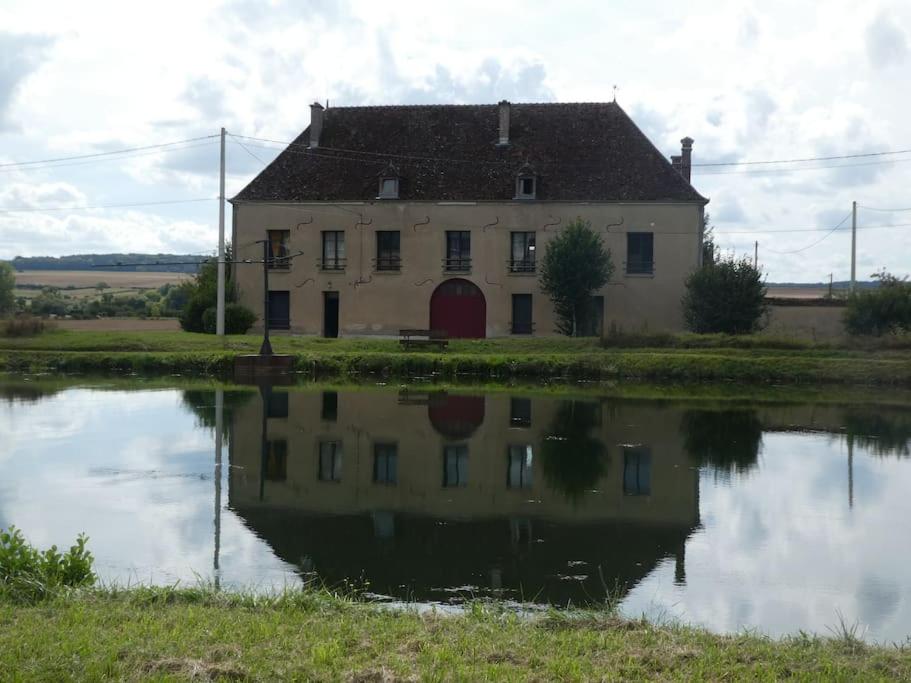 B&B Marolles-sous-Lignières - Le gîte de l'écluse - Bed and Breakfast Marolles-sous-Lignières