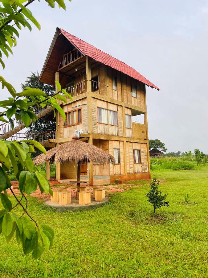Rock Shade Chalet- Sigiriya - Bed and Breakfast