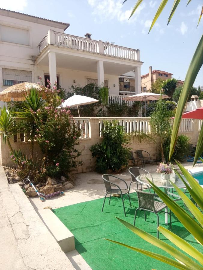 Chalet Urbanización Alcolea - Chambres d’hôtes