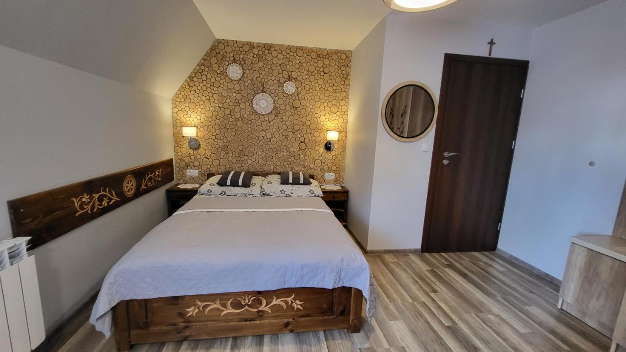 Doppelzimmer mit Balkon