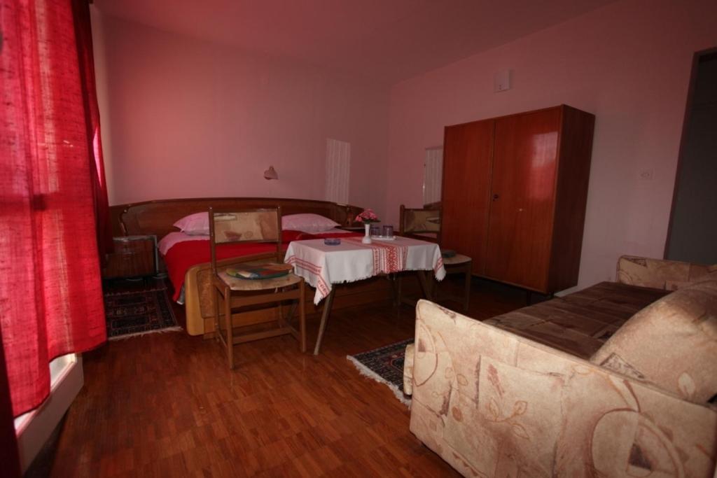 Superior Double Room with Balcony and Sea View