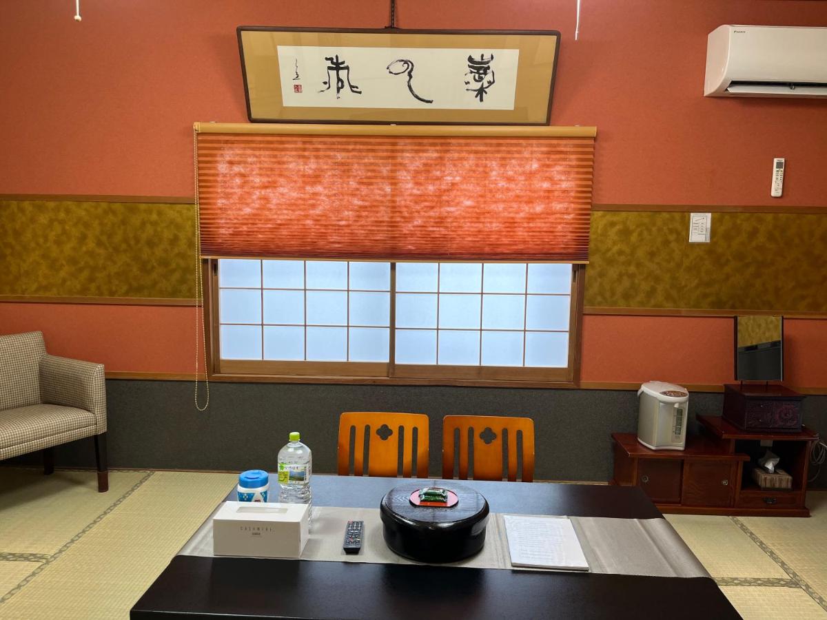 Chambre Triple avec Salle de Bains