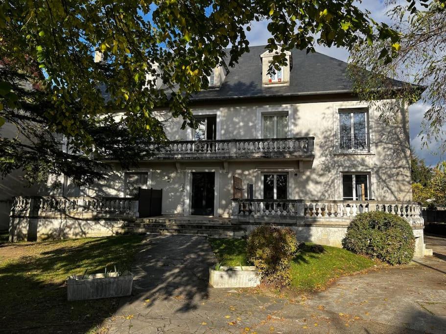 Appart Proche Disneyland et Paris - Bed and Breakfast