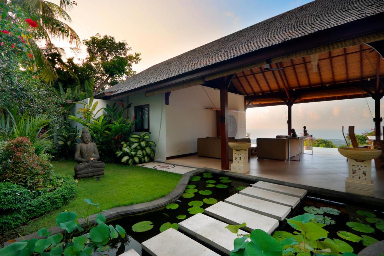 Villa Saraswati Lovina - B&B