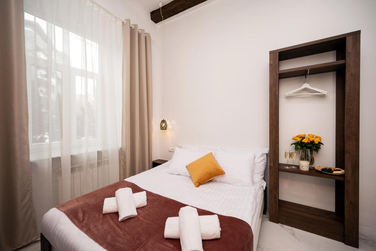 Deluxe Queen Room with Two Queen Beds